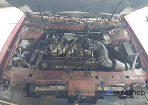 1997 Lincoln Continental z USA, uszkodzony, nr VIN 1LNLM97V3VY650906